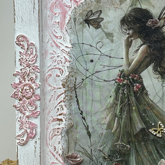 Fairy Art Decor with Pink and White Frame - Picture 6 of 12